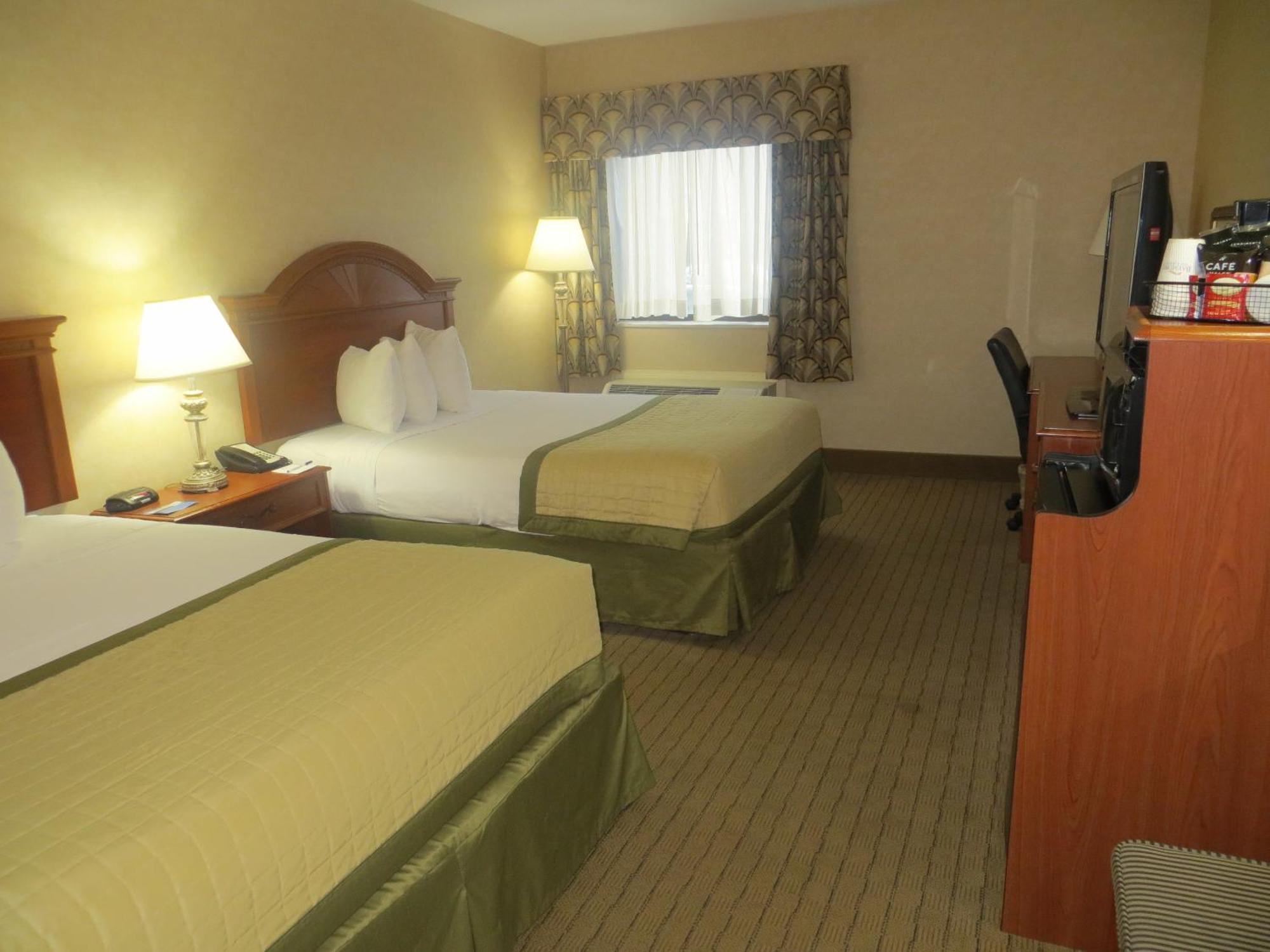 Queen Room Two Queen Beds Non-Smoking