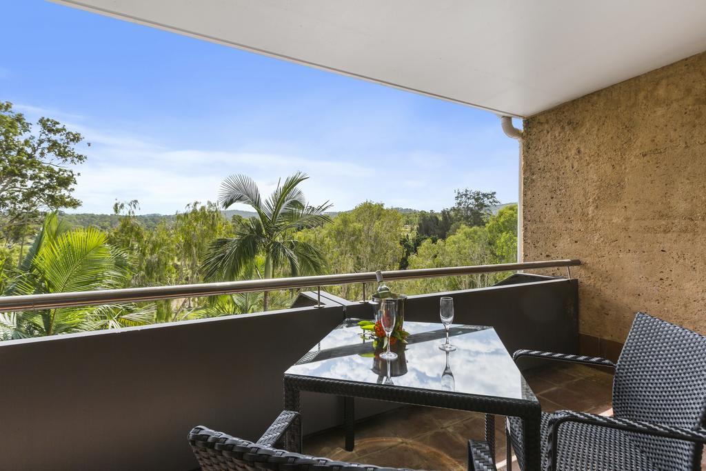 Lower Penthouse Suite