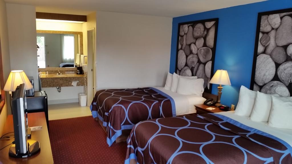 Double Room with Two Double Beds - Non-Smoking