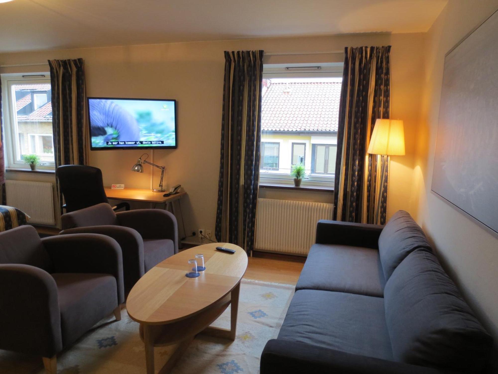 Large Twin Room