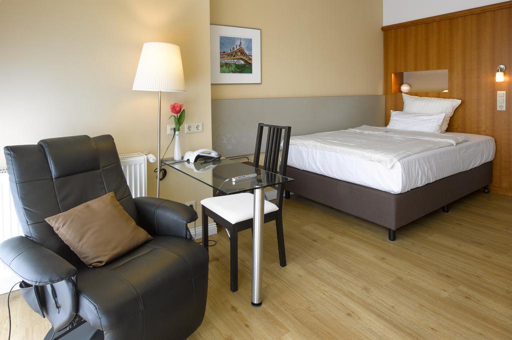 Business Single Room