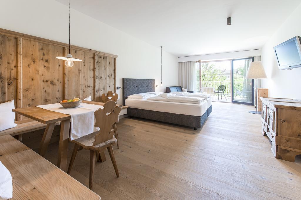 Deluxe Superior Suite with Terrace