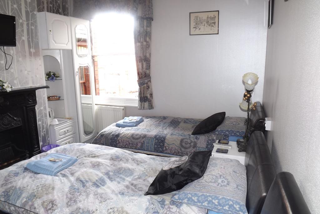 Small Twin Room