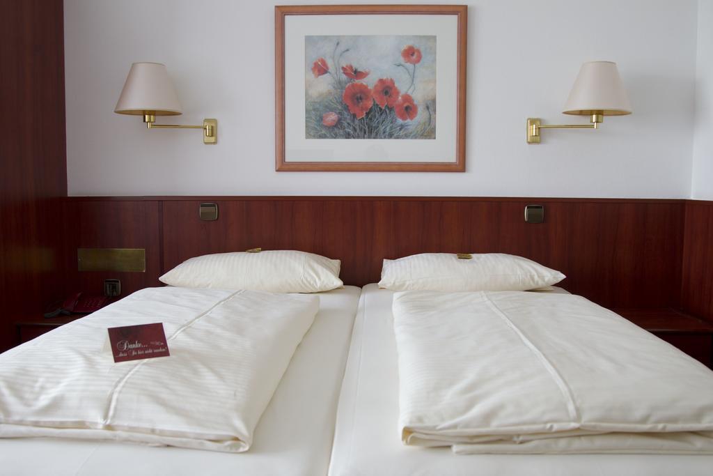 Doppelzimmer mit Seeblick