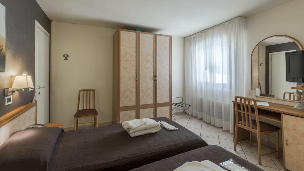 Double or Twin Room,448099251:JPEG