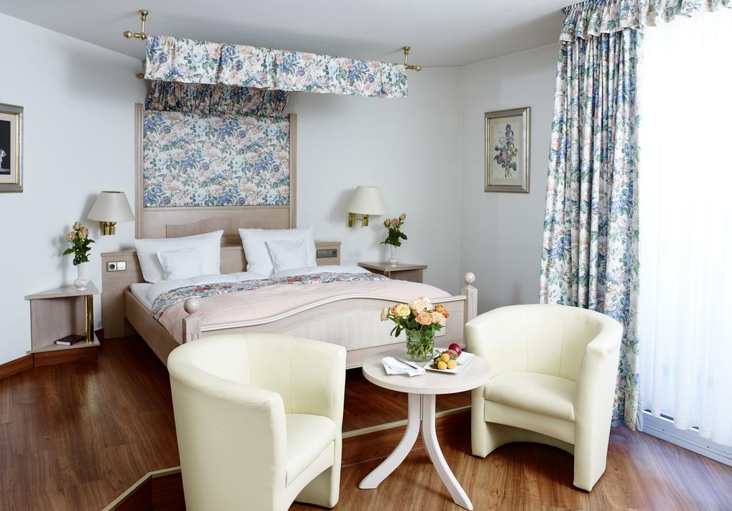 Comfort Doppel-/Zweibettzimmer