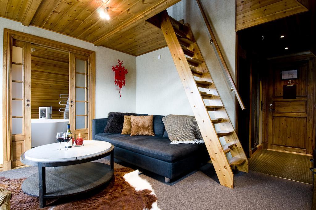 Deluxe Suite with Sea View