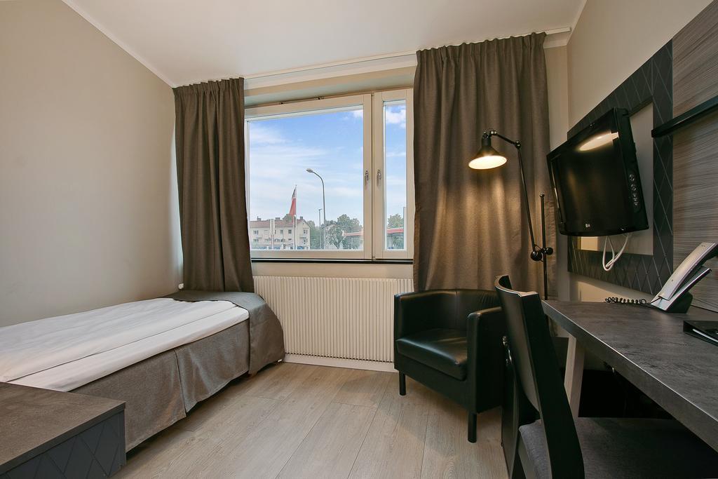 Small Single Room
