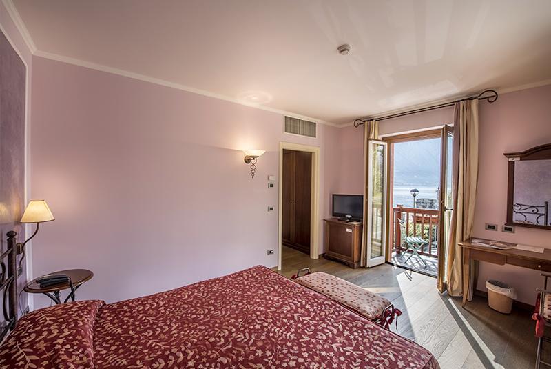 Double or Twin Room Partial Lake View
