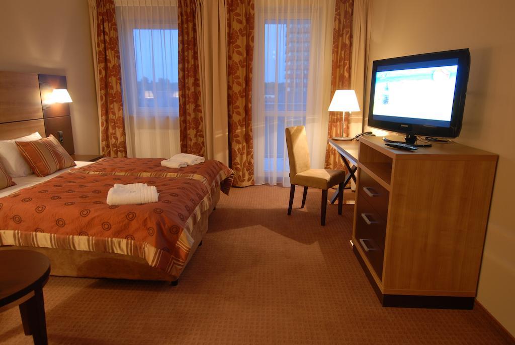 Standard Double or Twin Room (1-2 Adults)