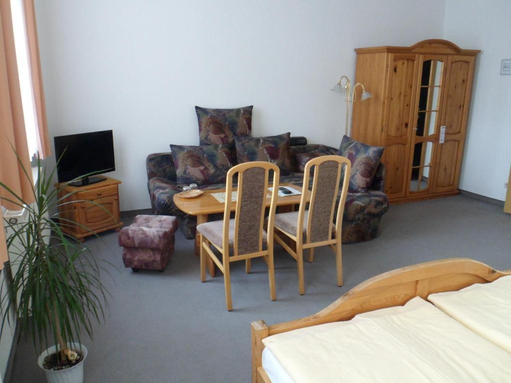 Double Room,50498935:JPEG