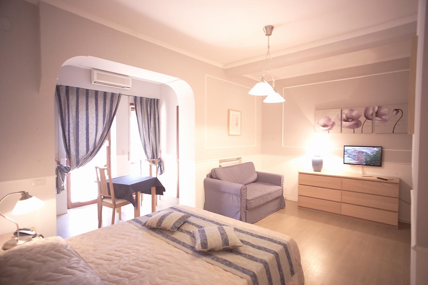 Double Room Balcony,718615618:JPEG