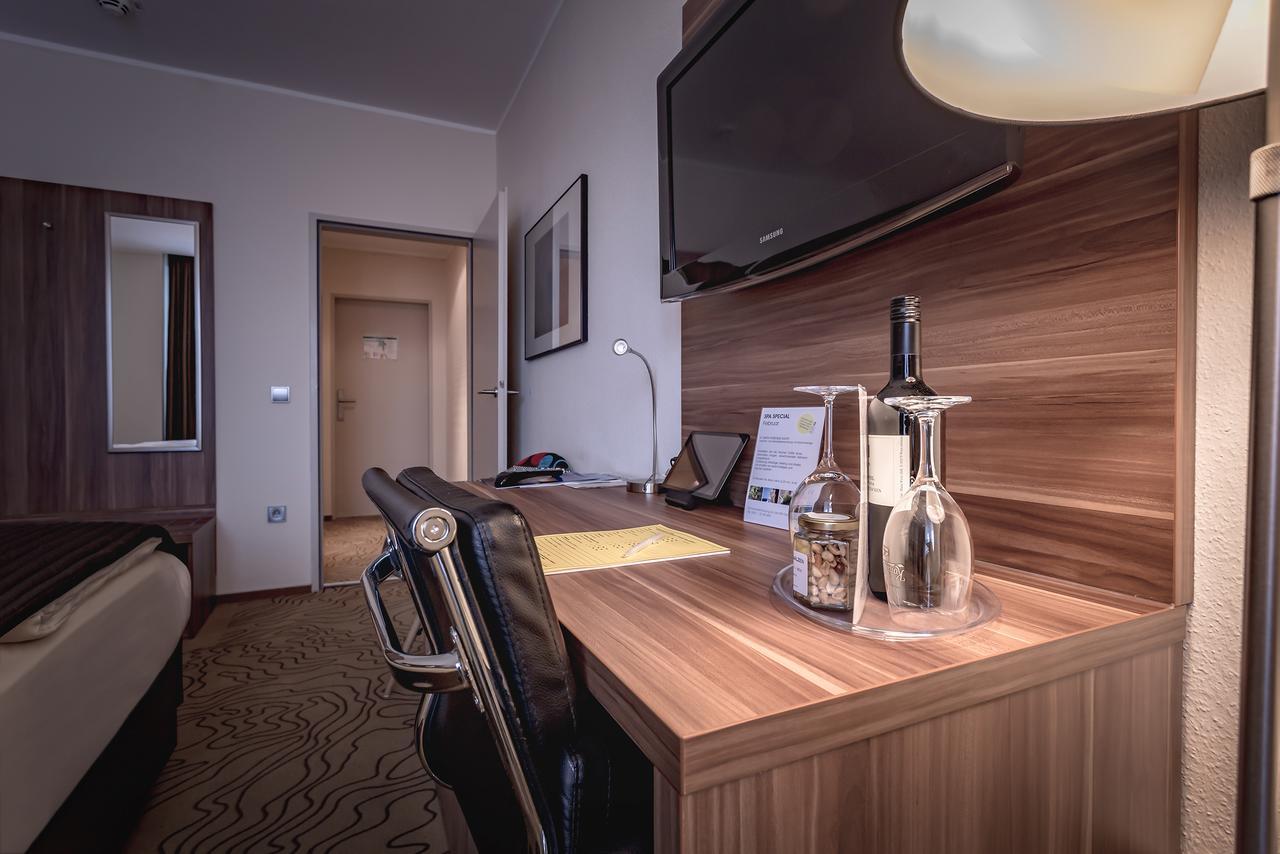 Komfort Doppelzimmer teilweise mit Balkon