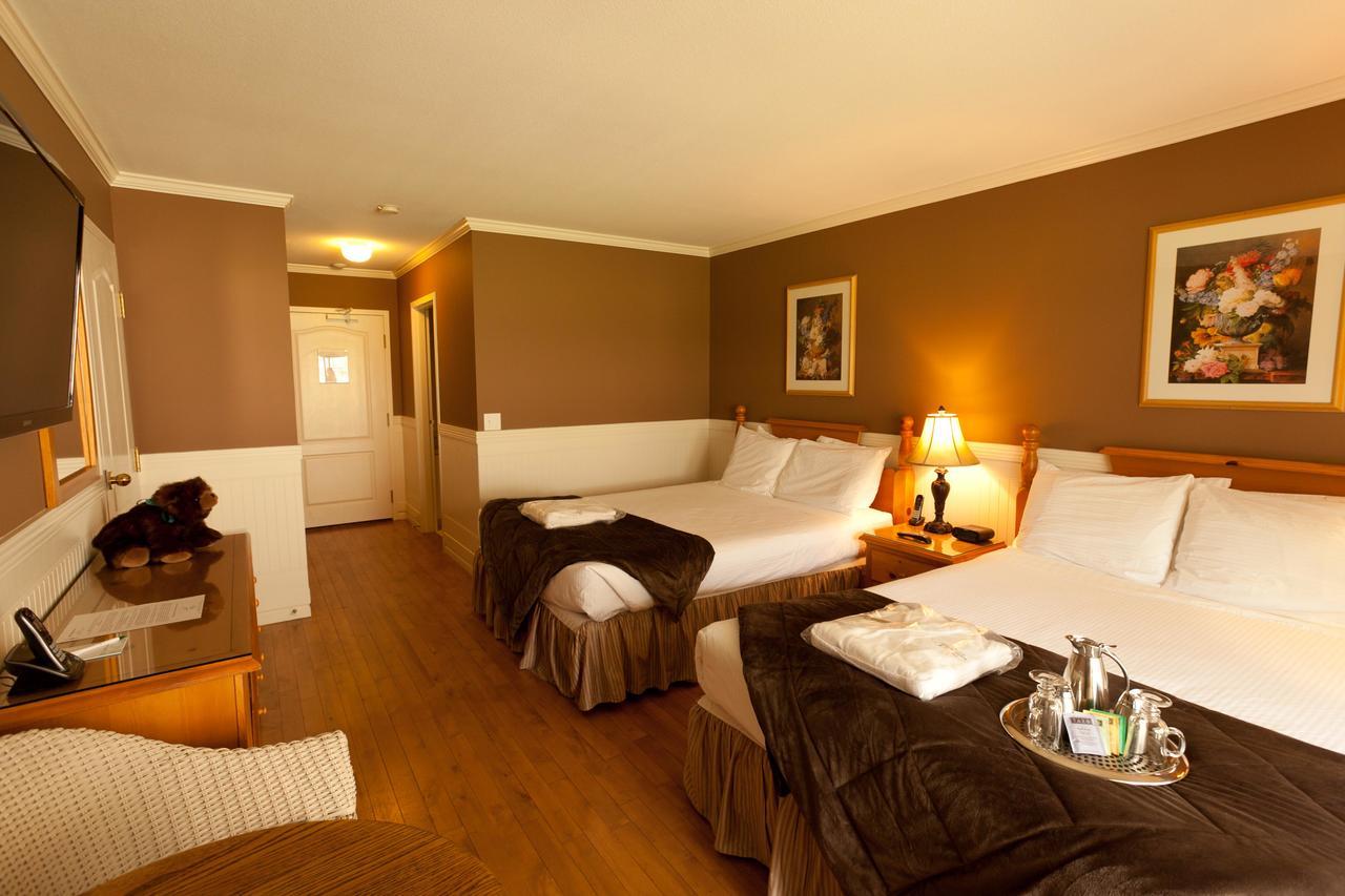 Queen Room - River View