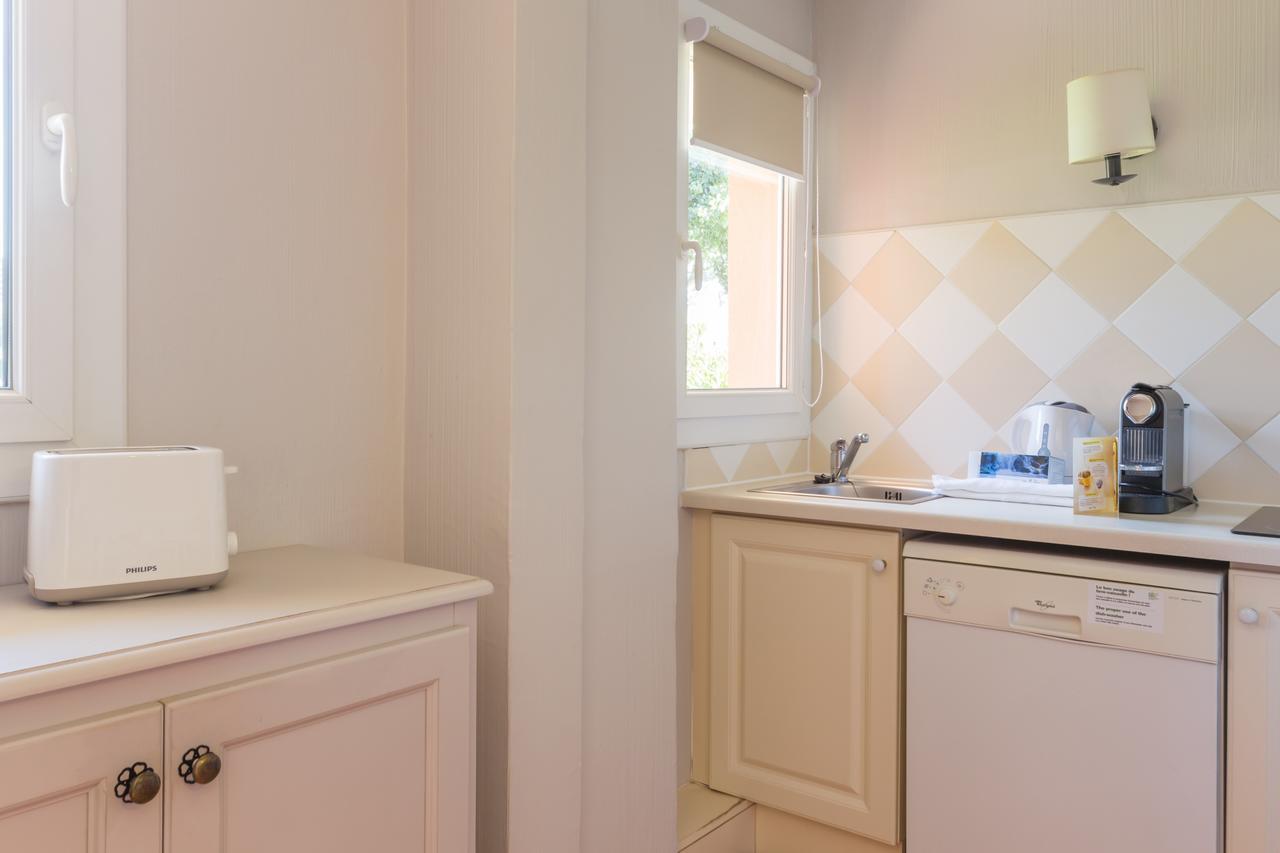 Superior One-Bedroom Apartment Sleeping Alcove Terrace or Balcony,510264171:JPEG