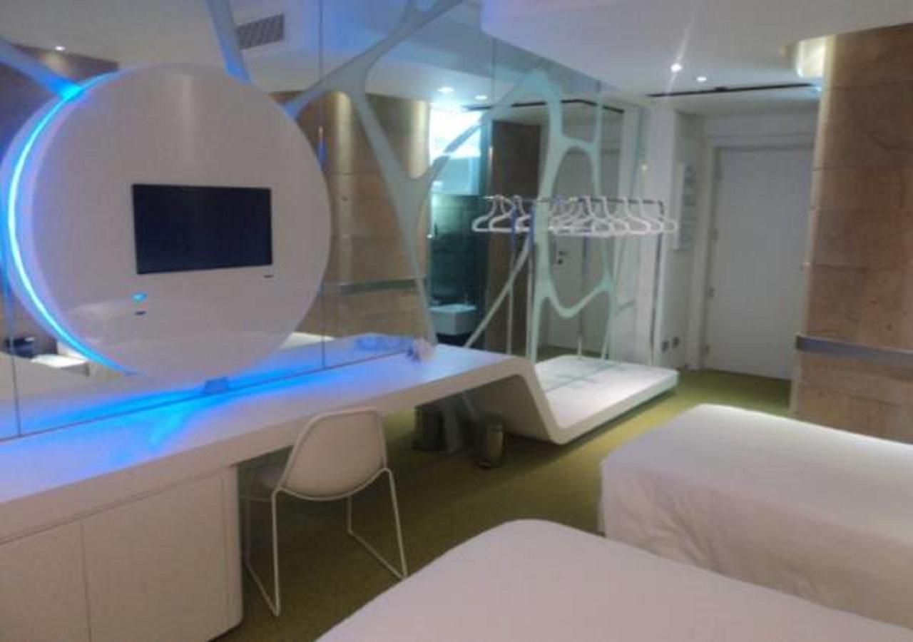 Large Single Room