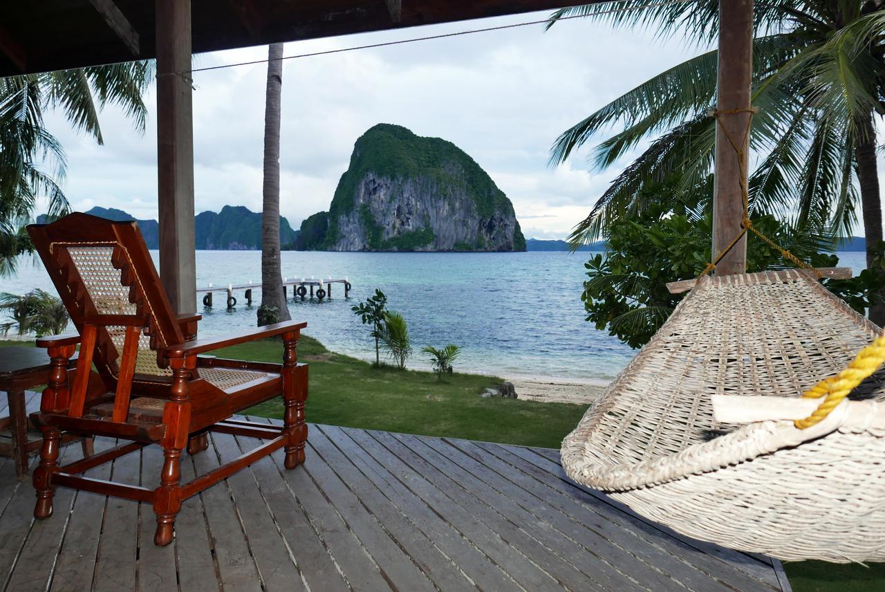 Superior Beachfront Cottage