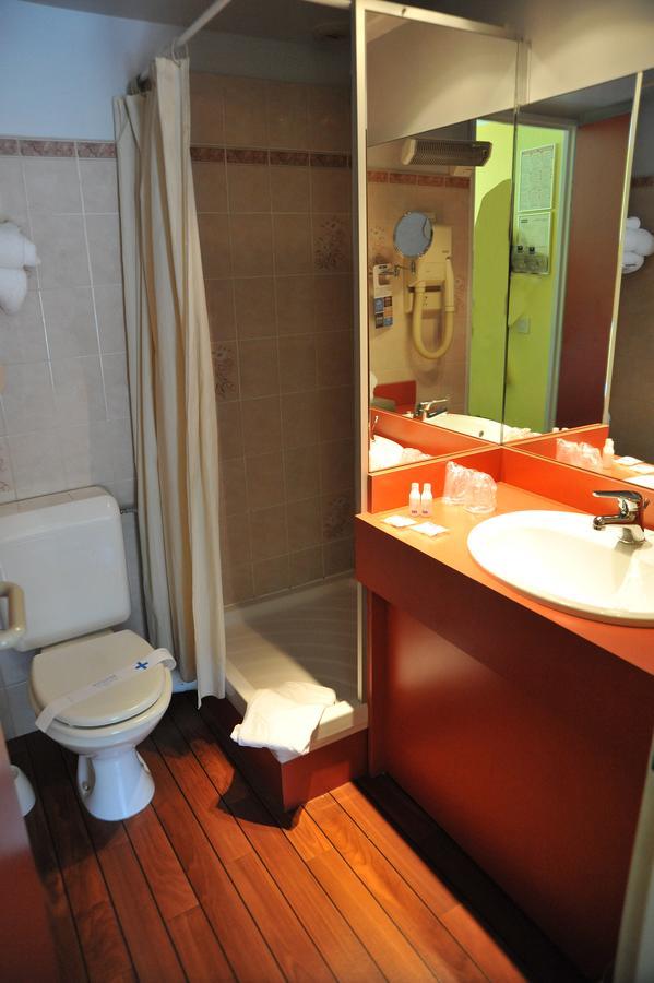 Triple Room 1 Double Bed 1 Single Bed
