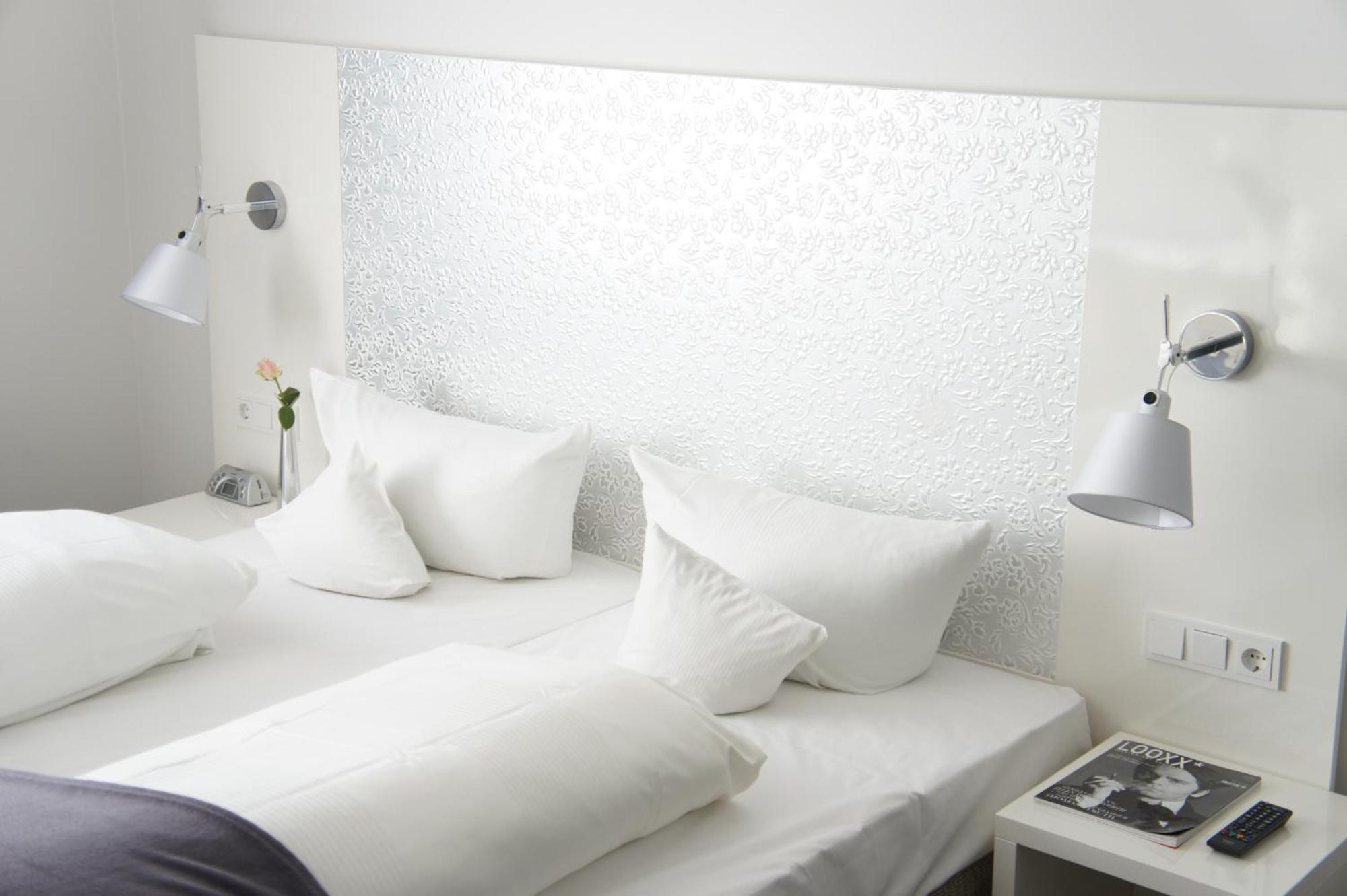 Double Room,52239158:JPEG