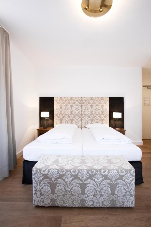 Large Deluxe Double Room,401739726:JPEG