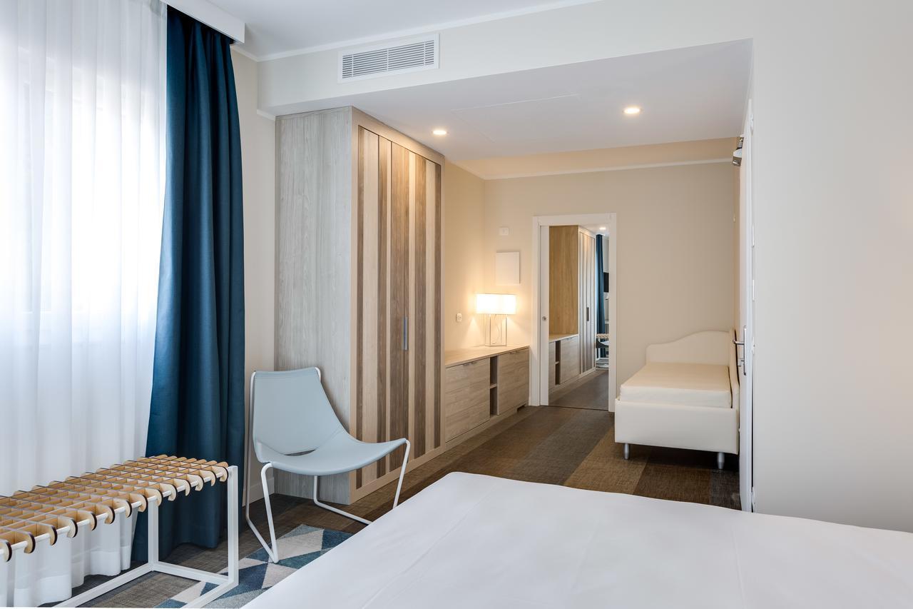 Deluxe Junior Suite