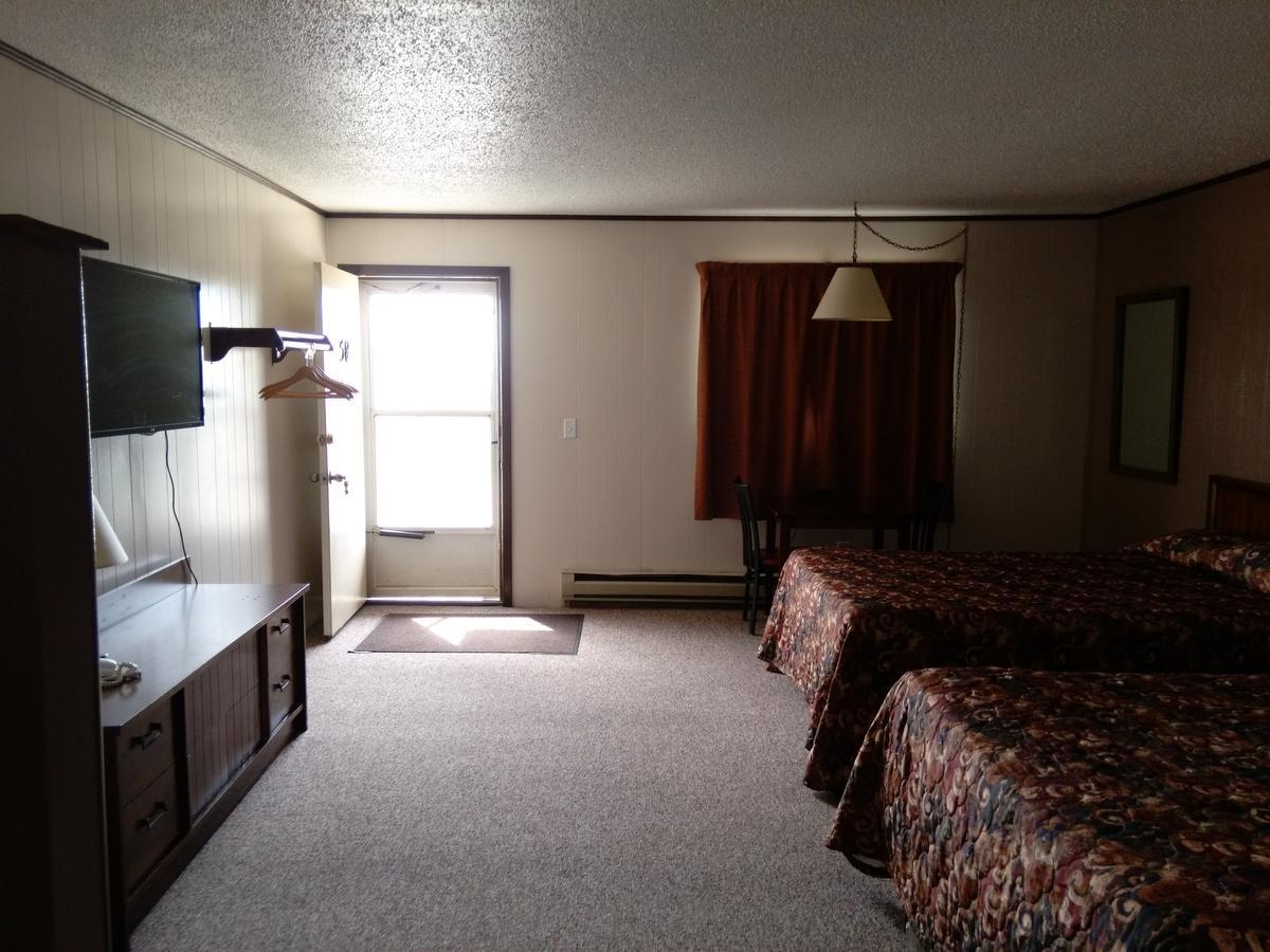 Large Double Room,534563361:JPEG