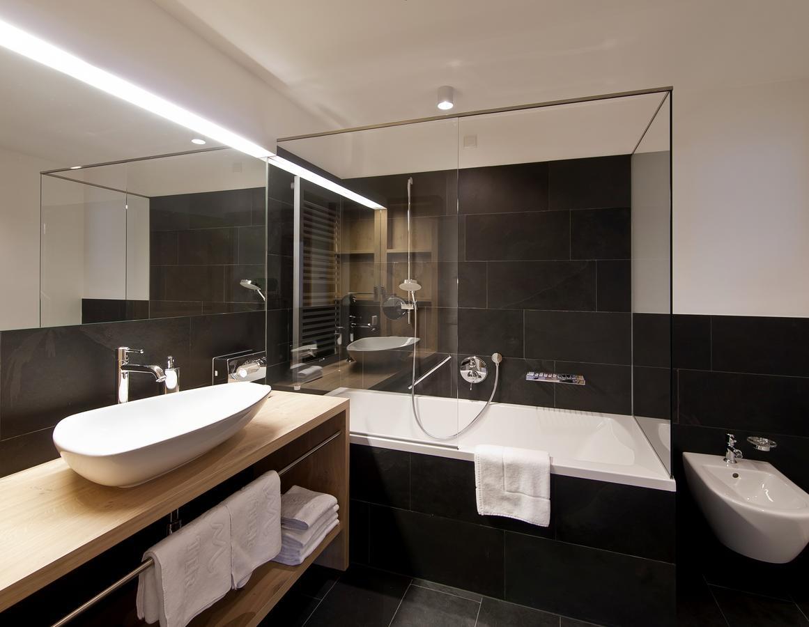 Two-Bedroom Apartment,746784746:JPEG