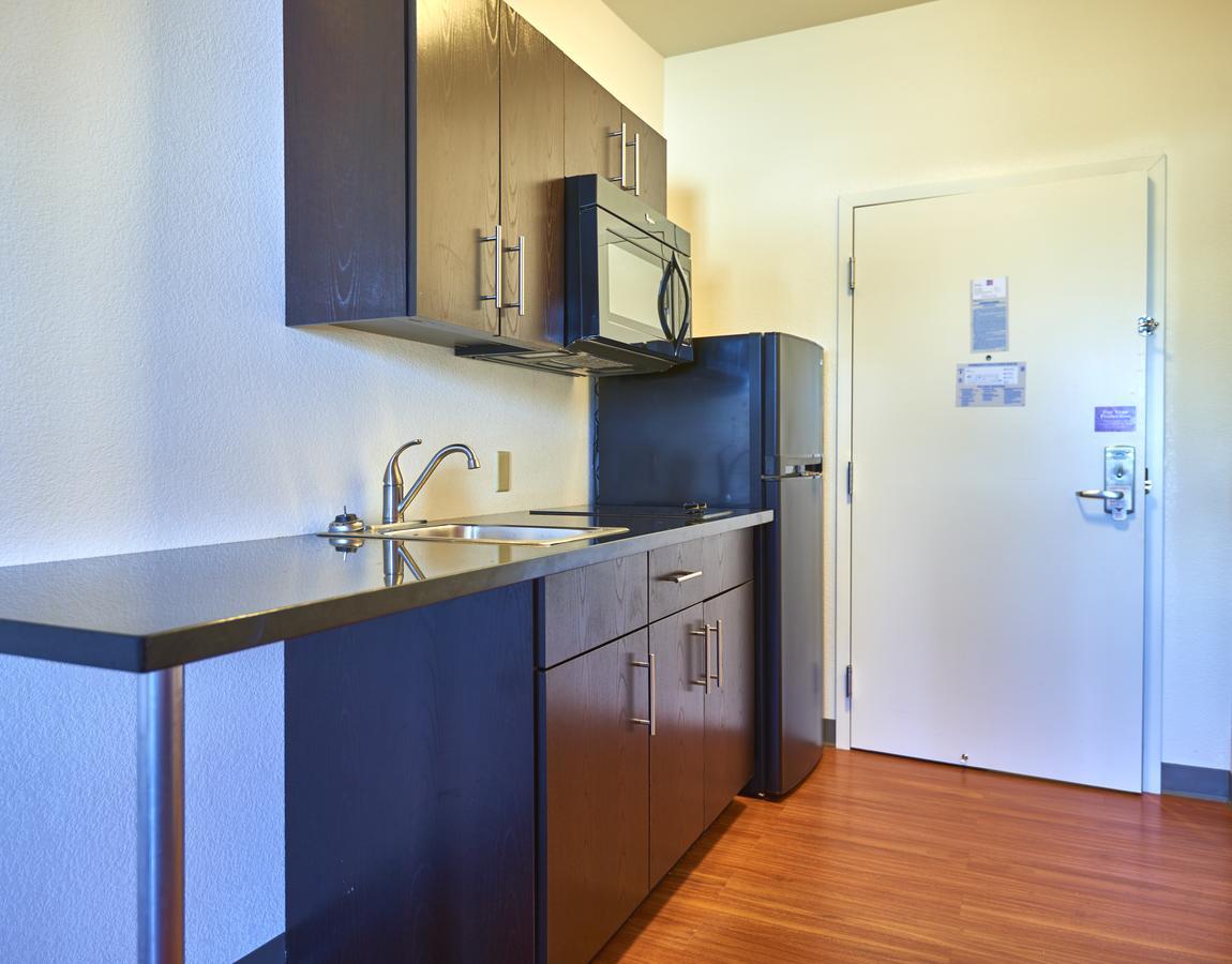 Deluxe Quadruple Room - Non-Smoking