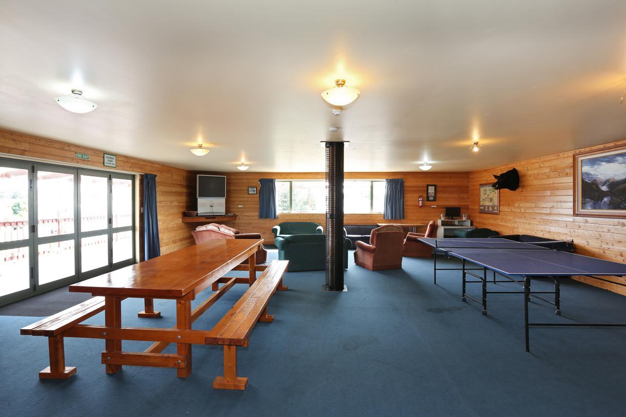 Twin Room with Shared Bathroom