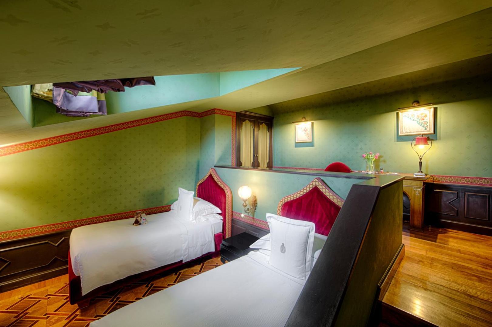 Two Connecting Double Rooms,126627363:JPEG