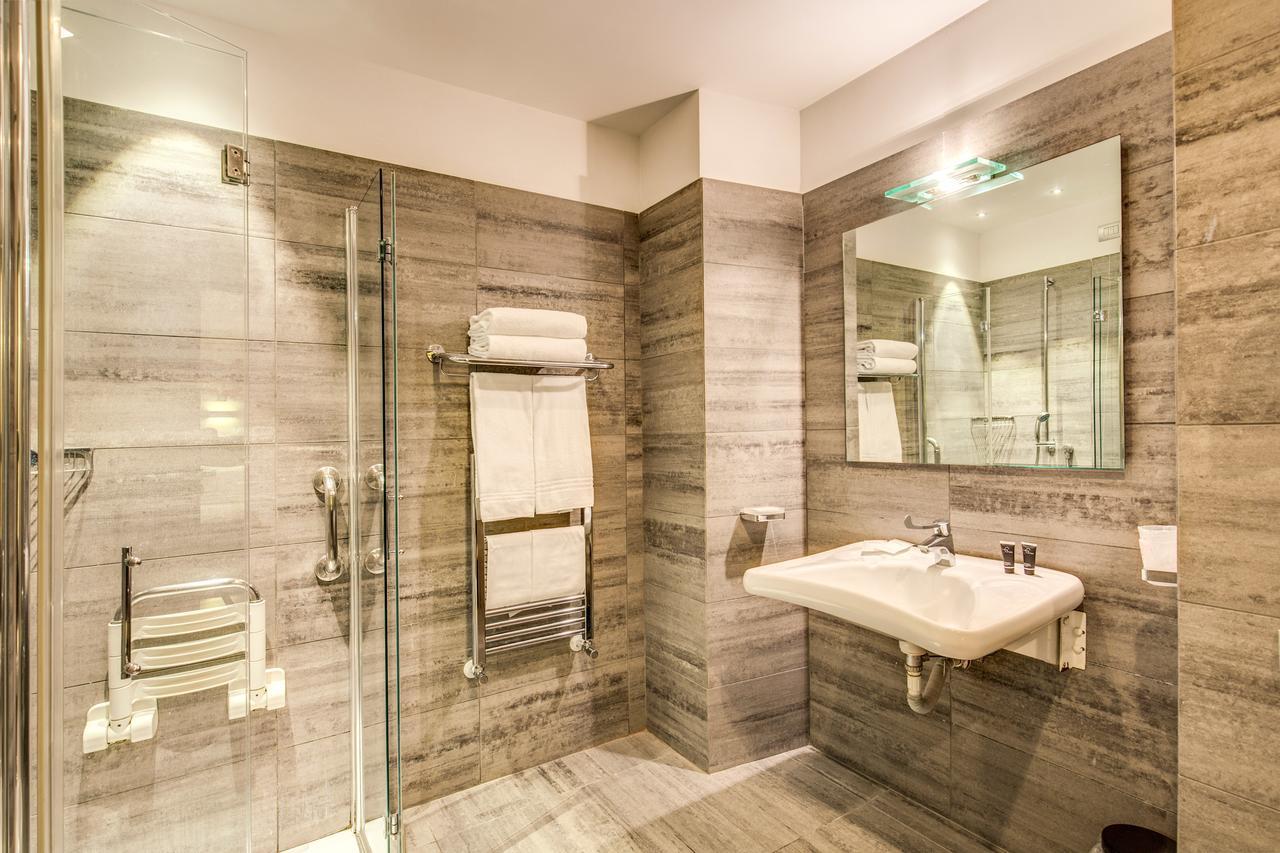 Double or Twin Room,1022308123:JPEG