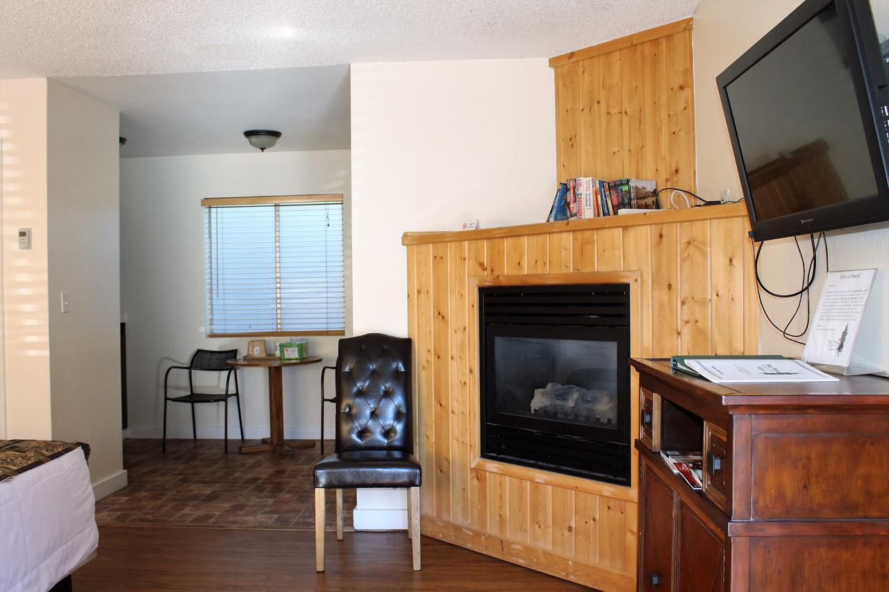 King Room Kitchenette