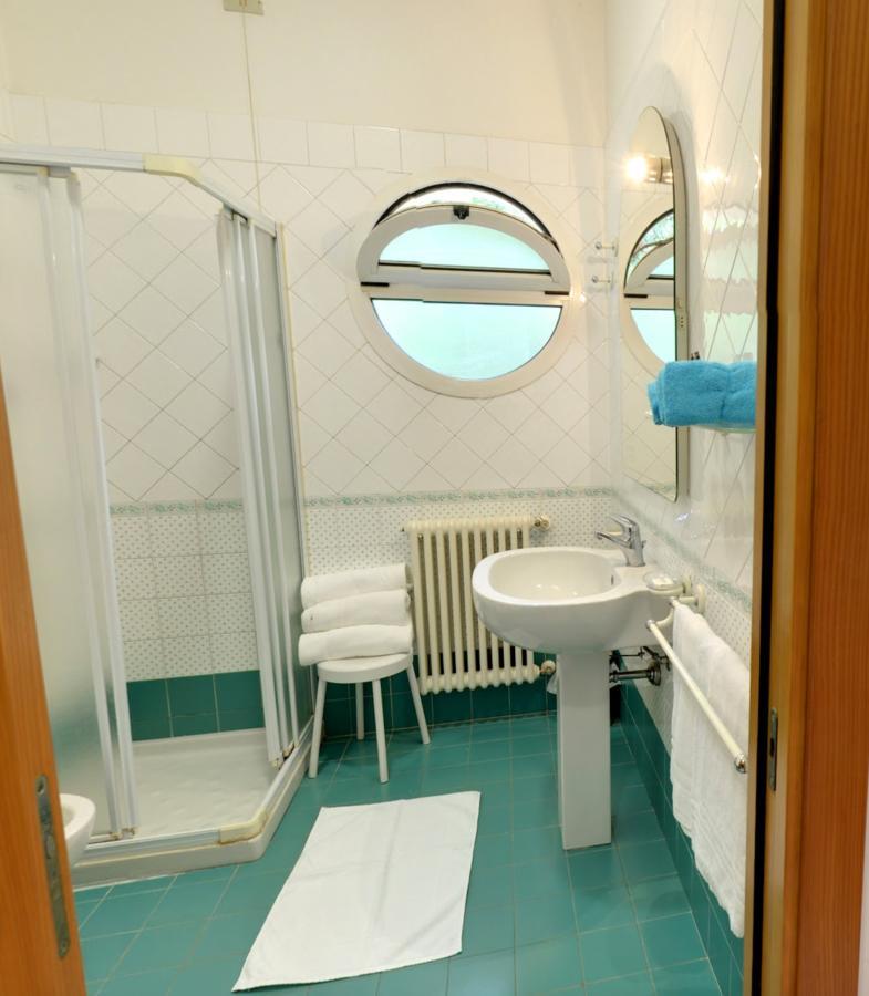 One-Bedroom Apartment with Balcony