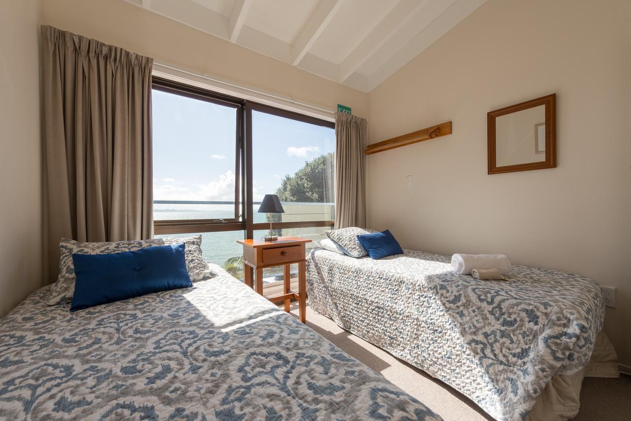 Three-Bedroom Apartment Ocean View