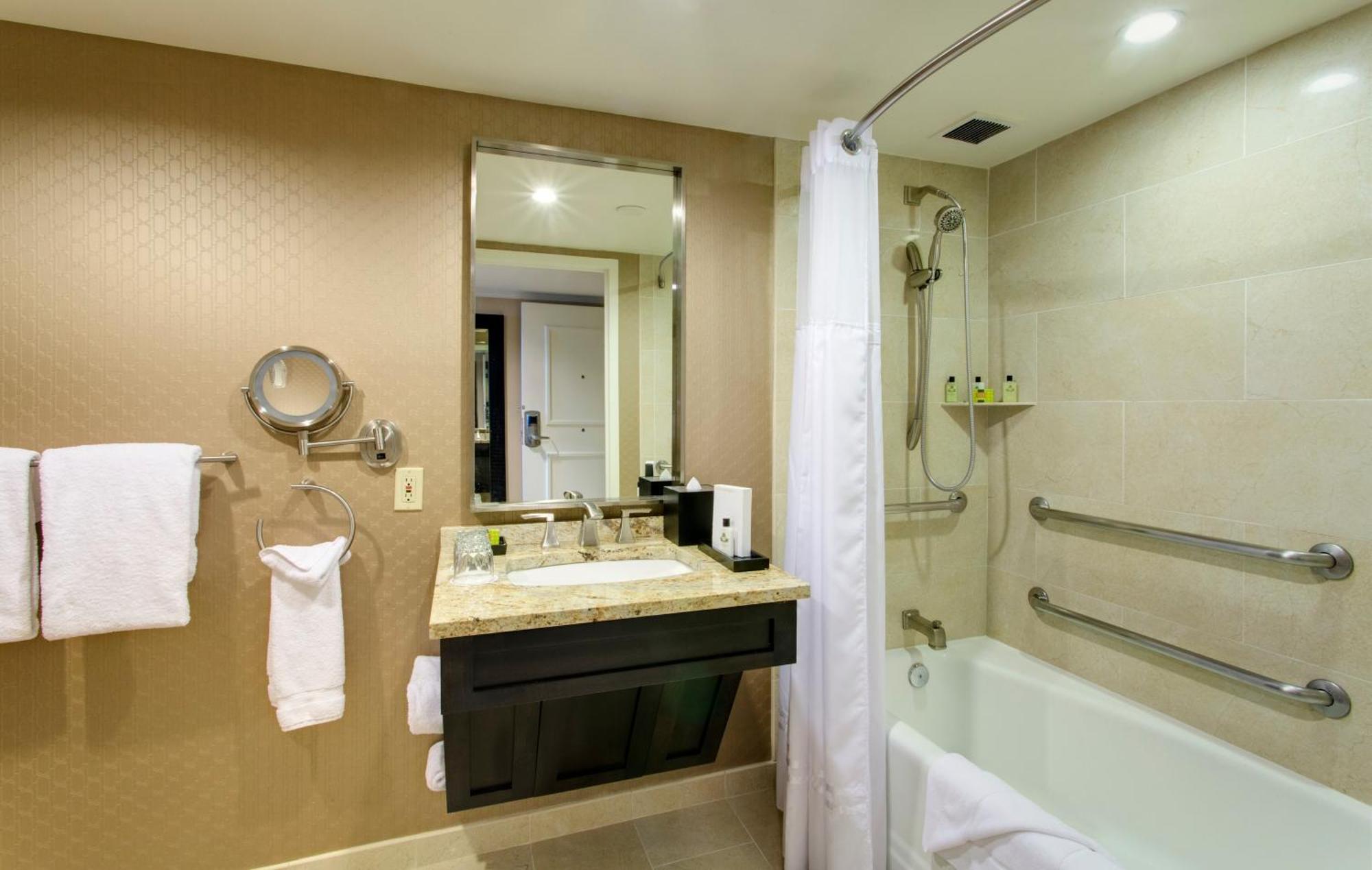 Classic Queen Room Two Queen Beds Accessible Tub Mobility Access