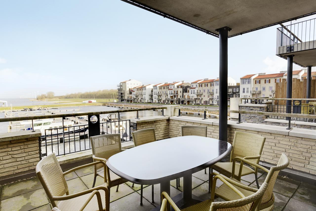 Waterfront Suite VIP (8 Adults)