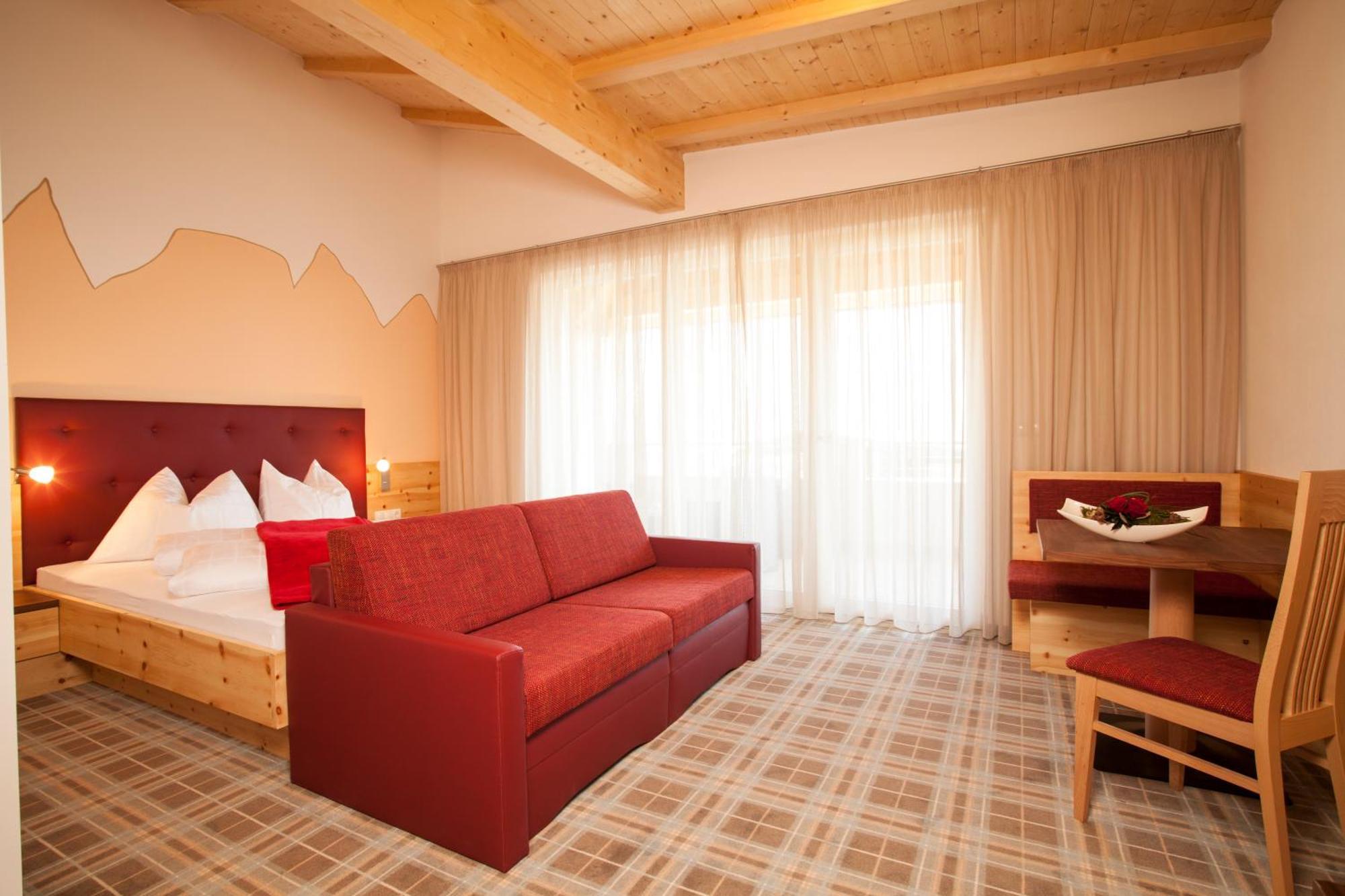 Junior Suite mit Poolblick