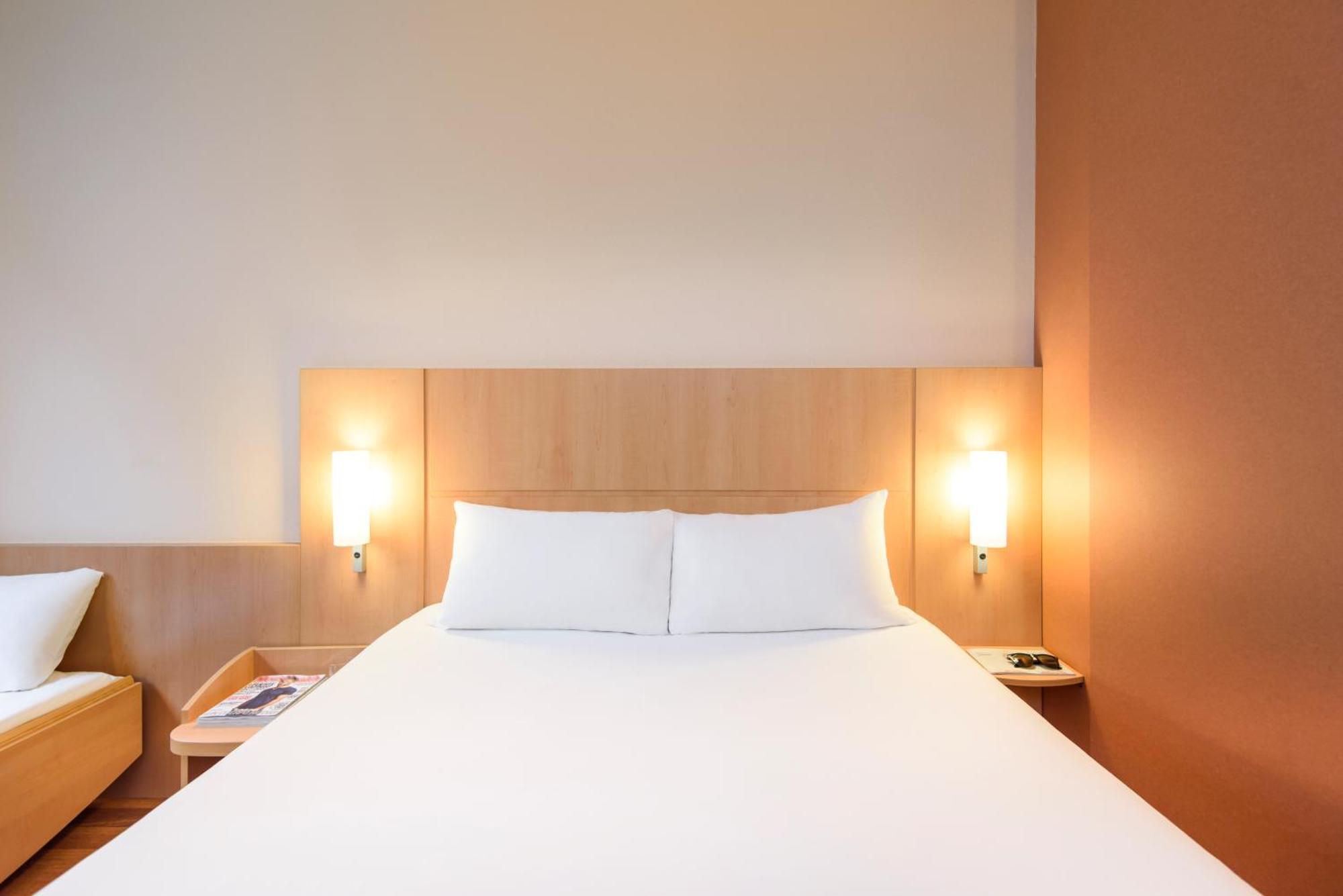 Standard Double Room Extra Bed,1272921454:JPEG