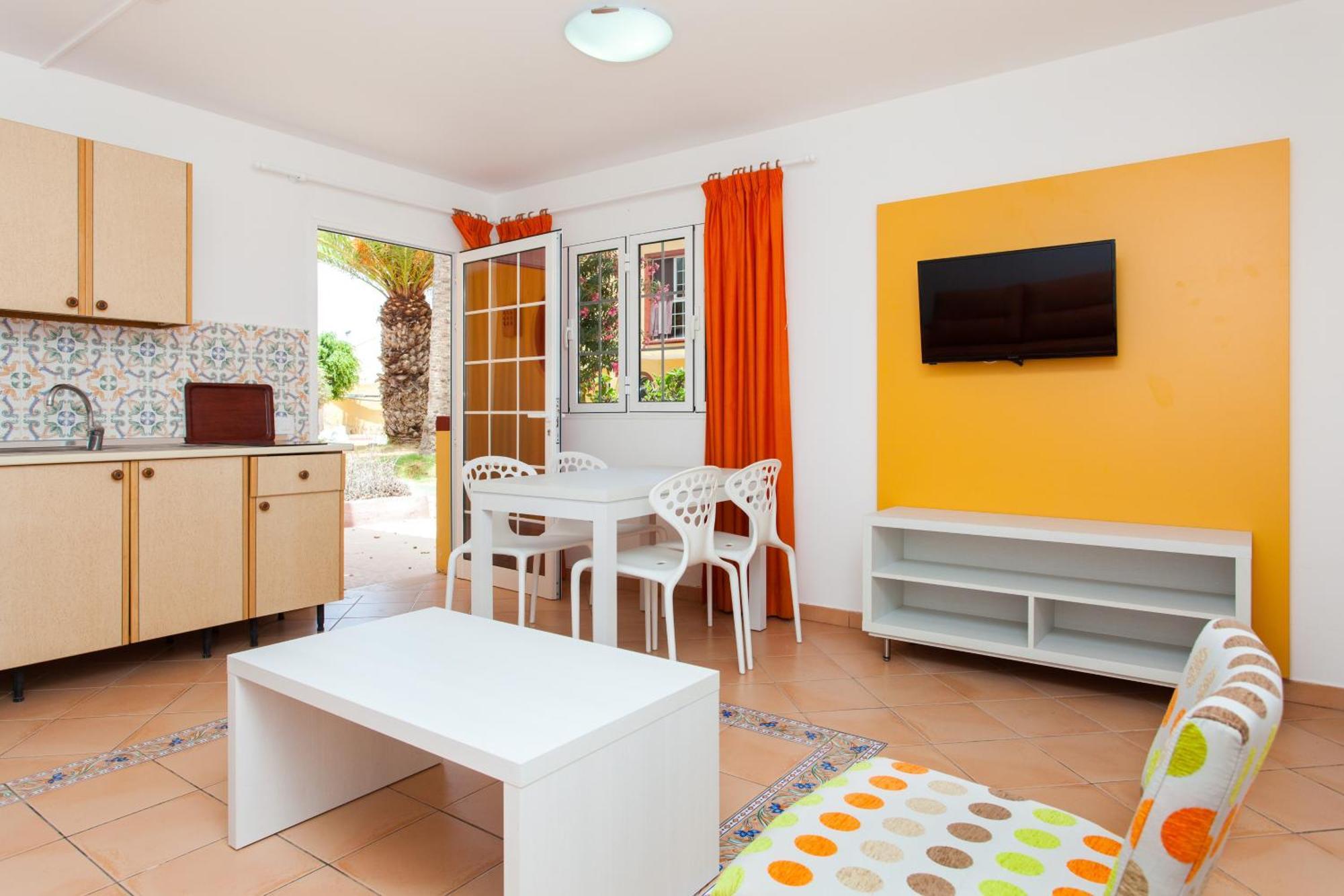 One-Bedroom Comfort Apartment Balcony or Terrace
