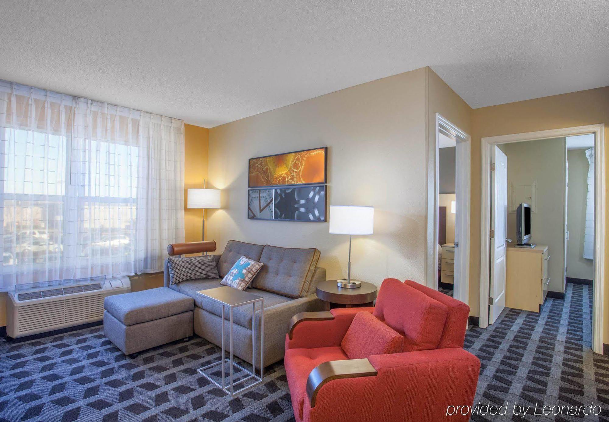 Two-Bedroom Suite