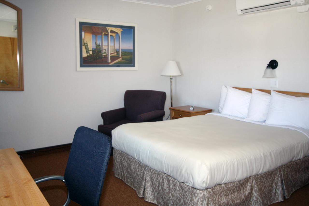 Queen Room - Disability Access - Non-Smoking