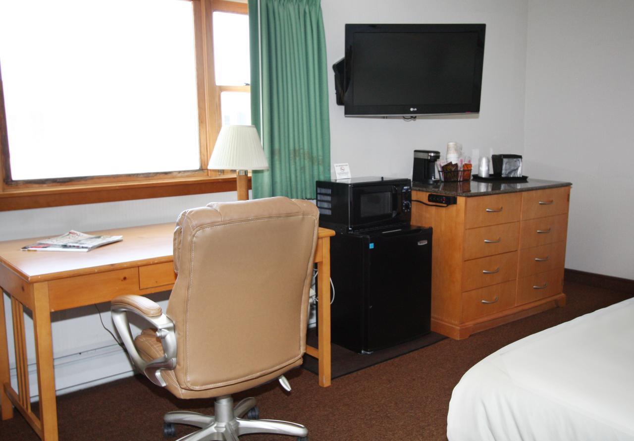 Standard Double Room with Two Queen Beds - Non-Smoking