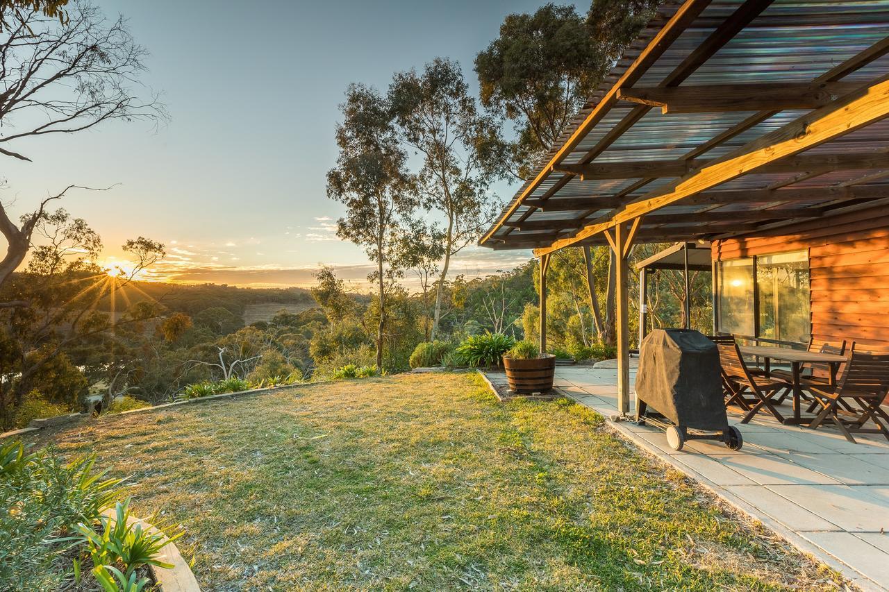 Three-Bedroom Cottage - Owl Cottage