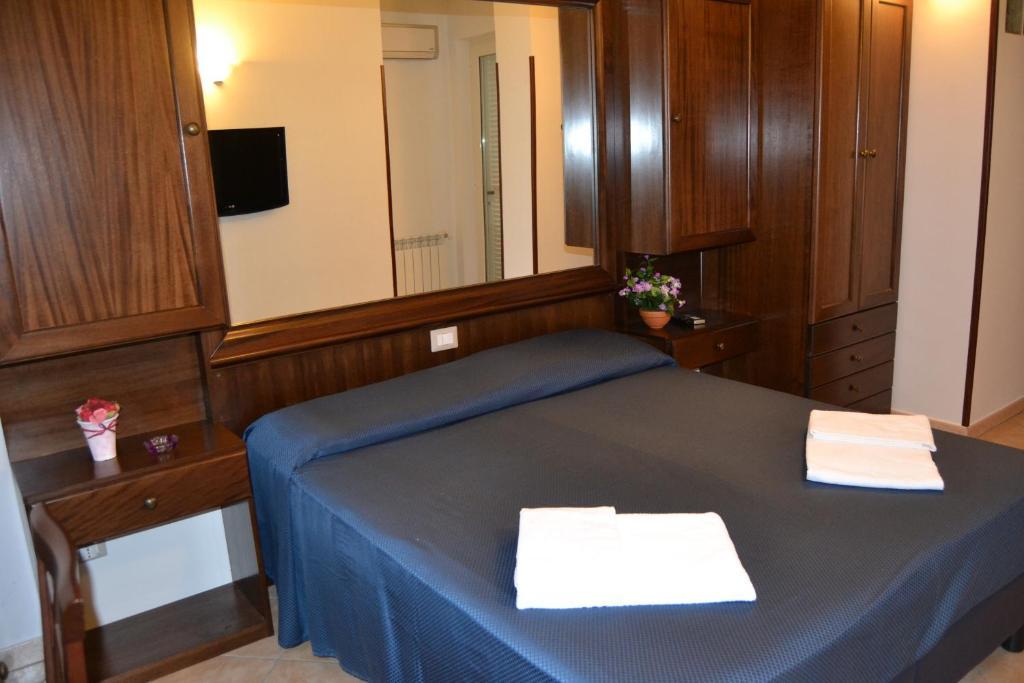 Double Room,58891681:JPEG