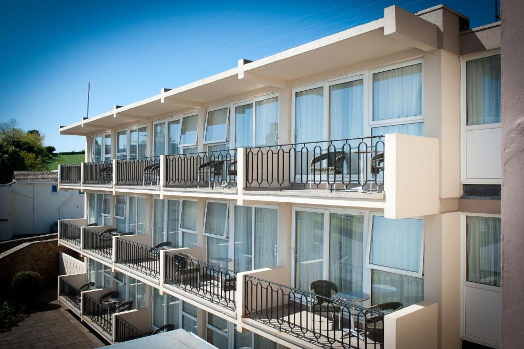 Twin or Double Room Sea View Balcony