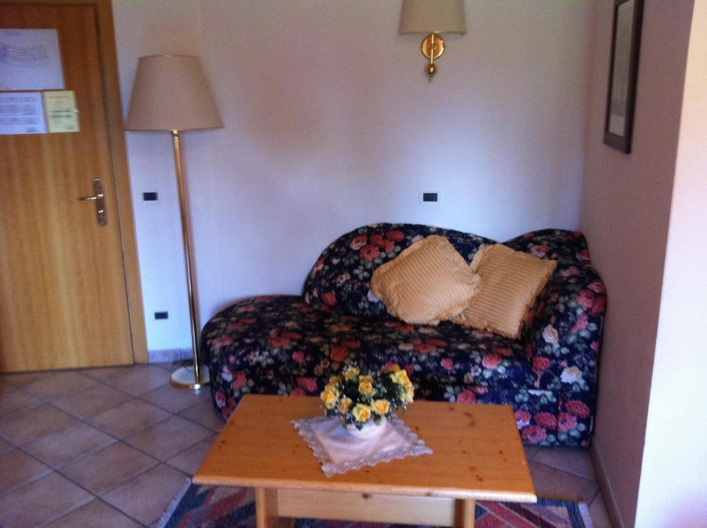 Triple Room,60482773:JPEG