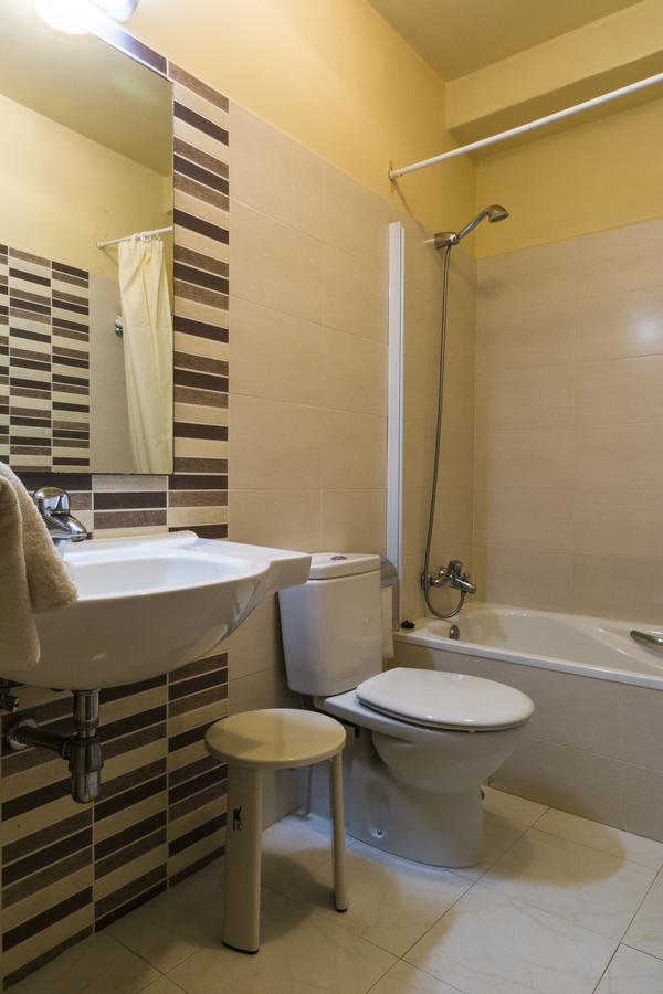 Basic Triple Room,605205498:JPEG