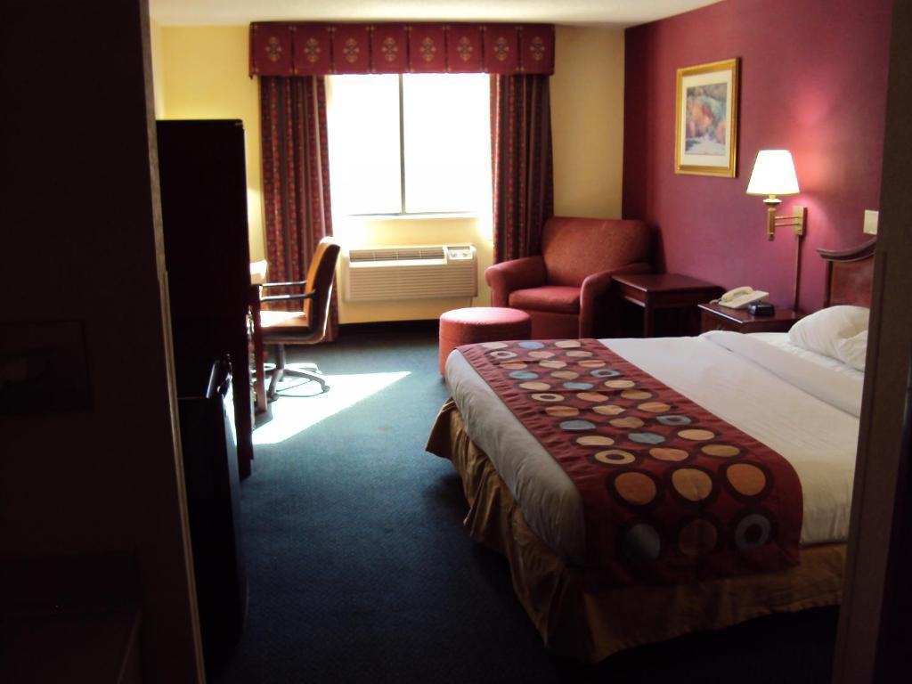 King Room - Non-Smoking