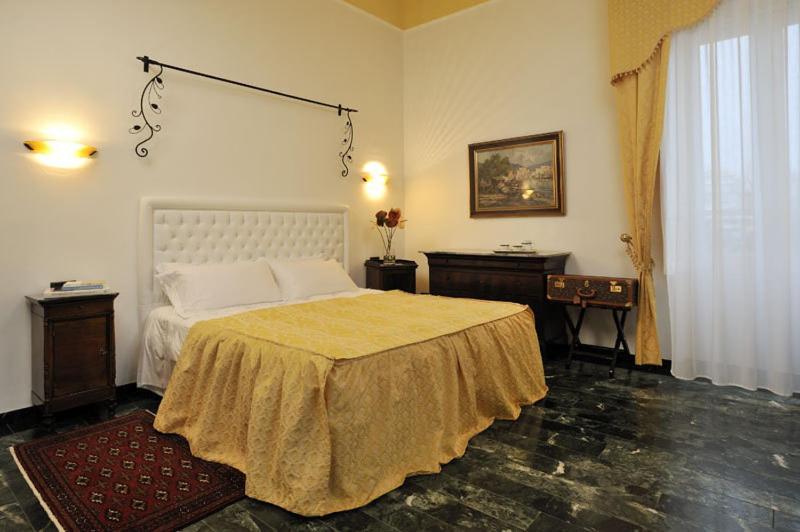 Shore View (corner) Double Room