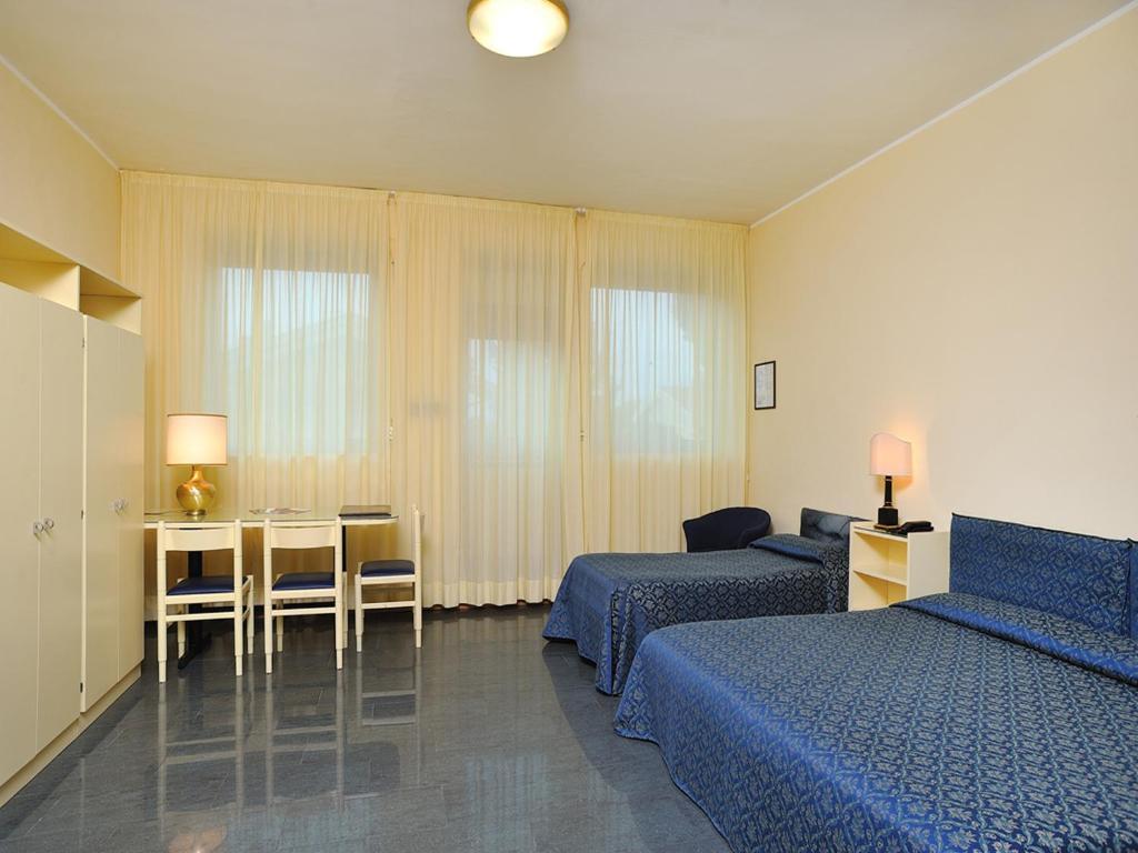 Triple Room,61022575:JPEG